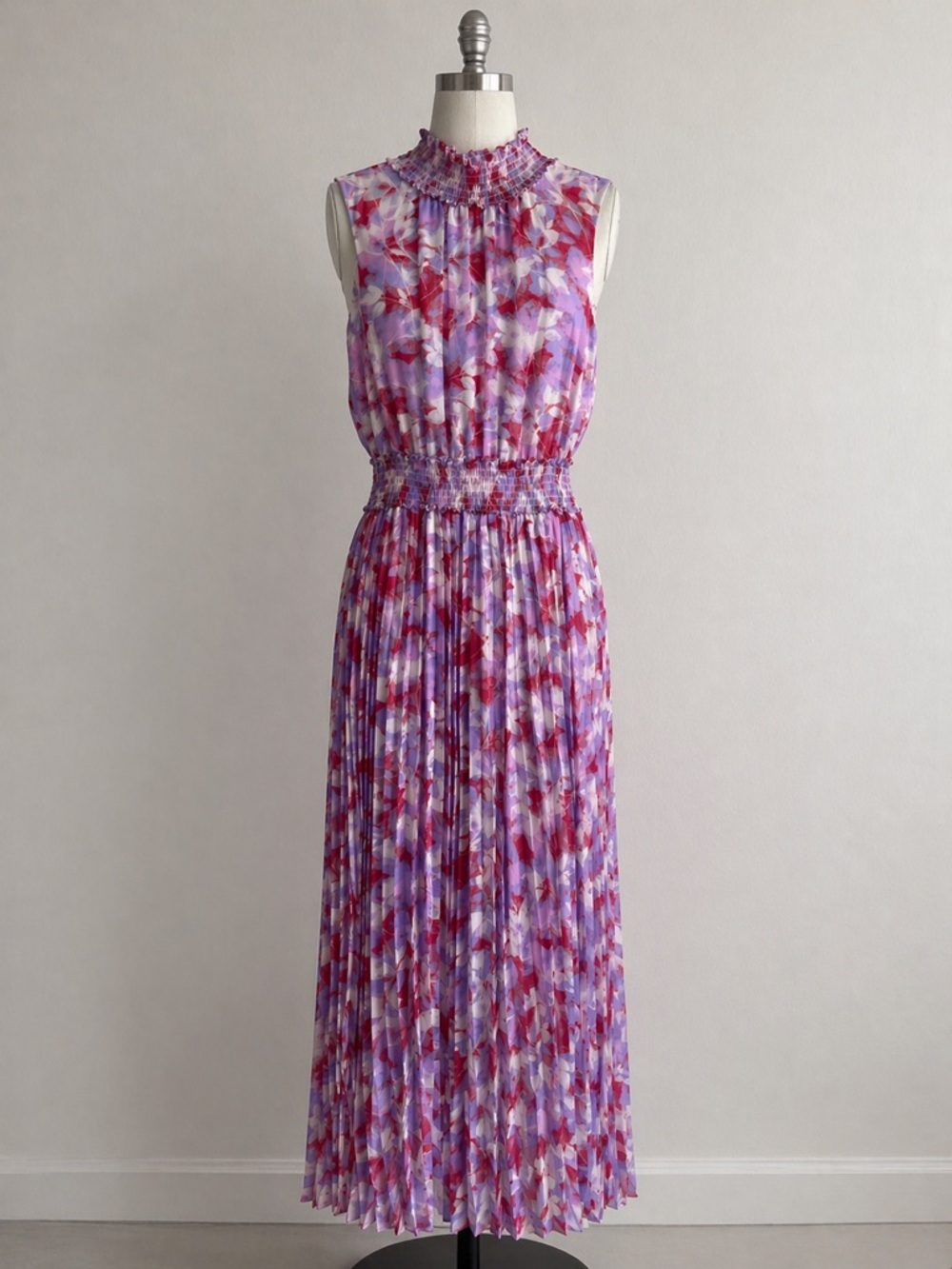 Calvin Klein Lavender Floral Pleated Midi Dress with Red Accents Size 10/12 NWOT - Picture 1 of 14